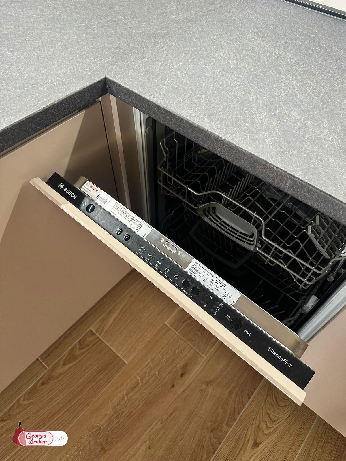 იყიდება ახალი გარემონტებული 3 ოთახიანი ბინა